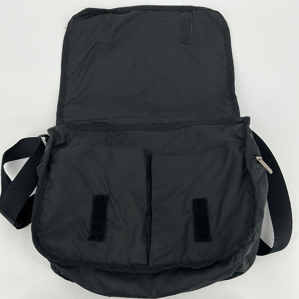 Lesportsac Black Front Flap Adjustable Strap Messenger Bag - Picture 11 of 16